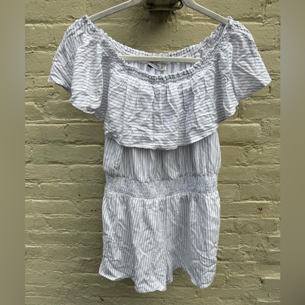 Lovely EUC fun and frilly Abercrombie & Fitch jumpsuit
